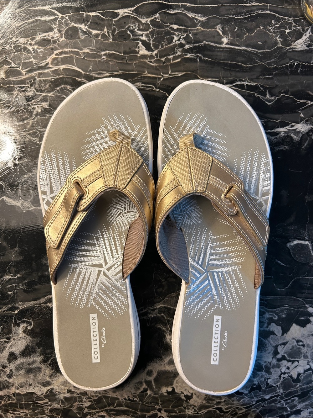 Clarks Collection Woman’s Breeze Sea Flip Flop Sandals